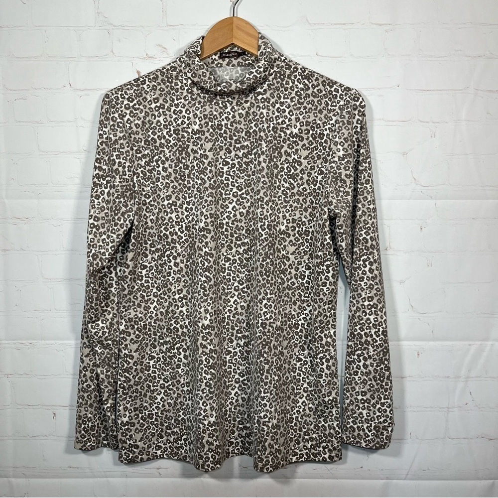 J McLaughlin Leopard Print Turtleneck Womens Size Large Long Sleeve Pullover